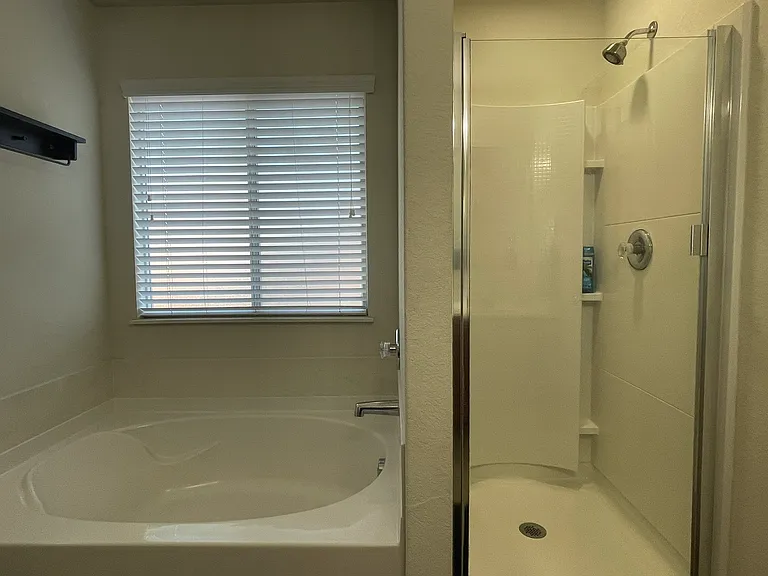 3738 Gallery Wls — Photo 23
