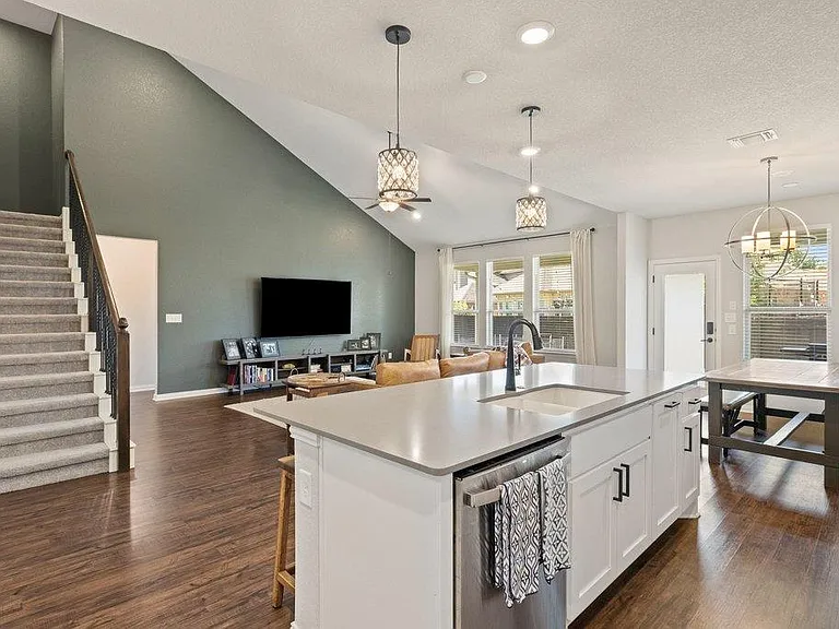 3307 Columbus Way — Photo 14
