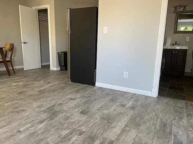 7063 Eldridge St — Photo 20