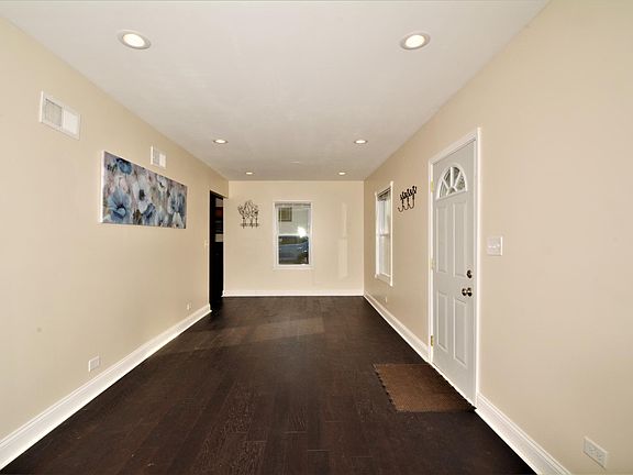 5th image of 333 N Wilmette Ave