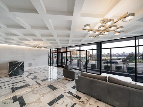 7101 River Road image 4 of 80