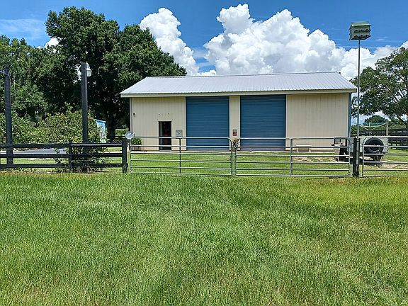 3rd image of 17700 County Road 448