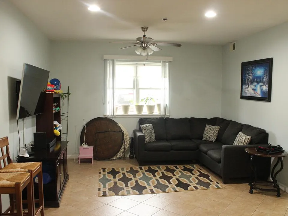 270 Stuyvesant Ave #1C