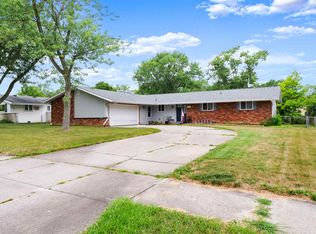 4909 Ivybrook Dr, Fort Wayne, IN 46835