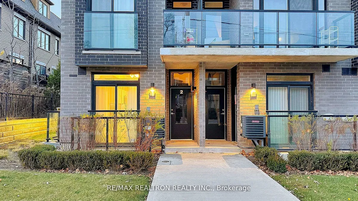 Building Photo - 260 Finch Ave E #Townhouse 1