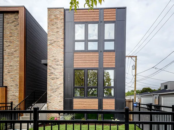 1342 N Central Park Ave, Chicago, IL 60651