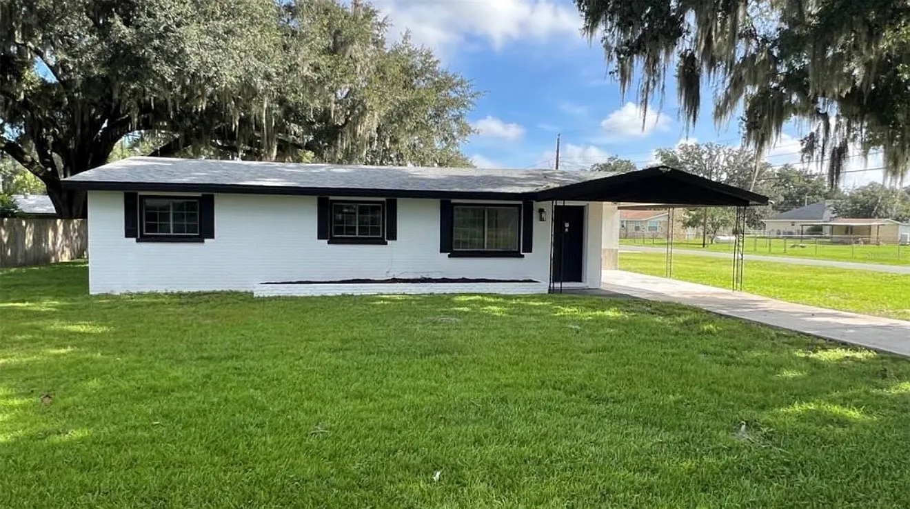3 bed, 1875 sqft, $2,395 — Photo 3