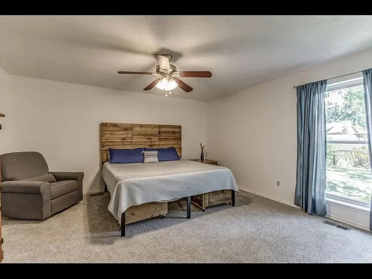1721 Plumb Dr — Photo 3