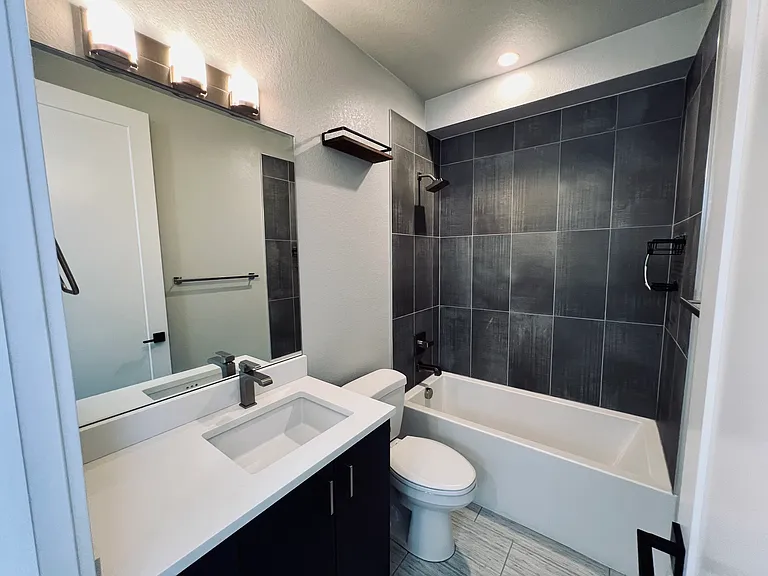 1581 Grove St #1 — Photo 22