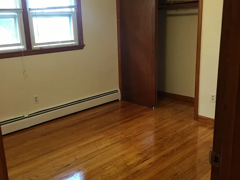 58 Versailles St — Photo 15