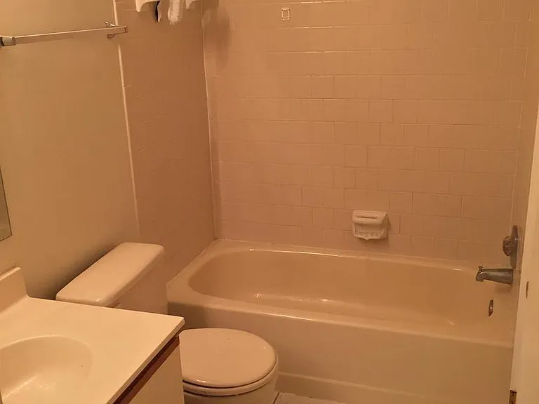 8911 Oakwood Way — Photo 11