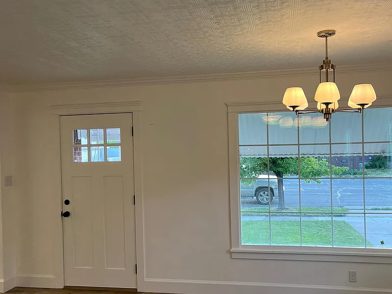 480 N 700 W — Photo 6