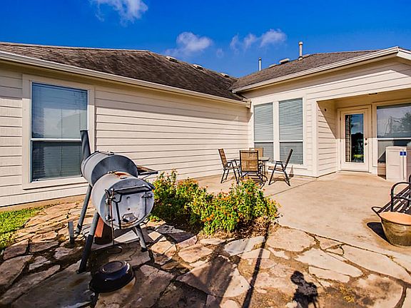 4th image of 25615 Oakstone Park Dr