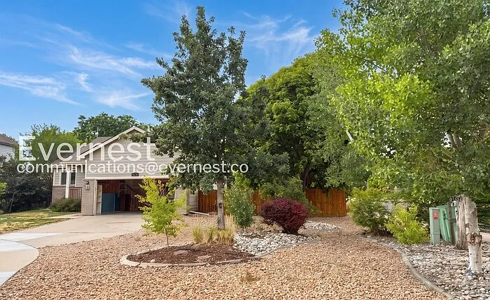 250 Opal Ct — Photo 4
