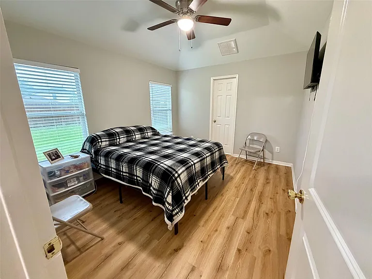 6306 Wellington Meadows Dr — Photo 8