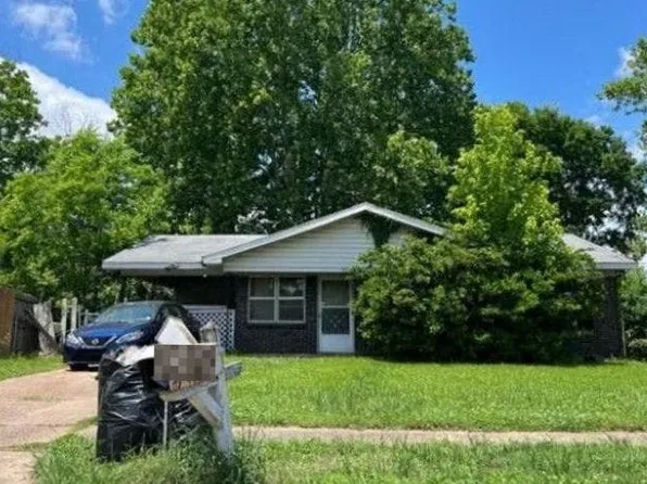 1403 Elsa Jane St, Bossier City, LA 71111