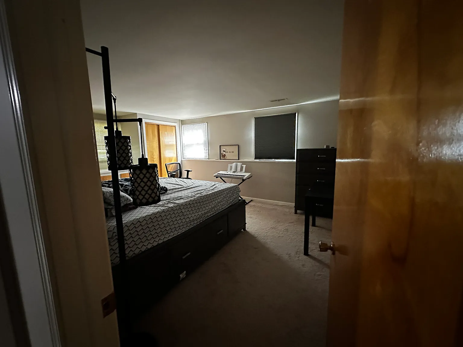 4 bed, 2359 sqft, $3,500 — Photo 3