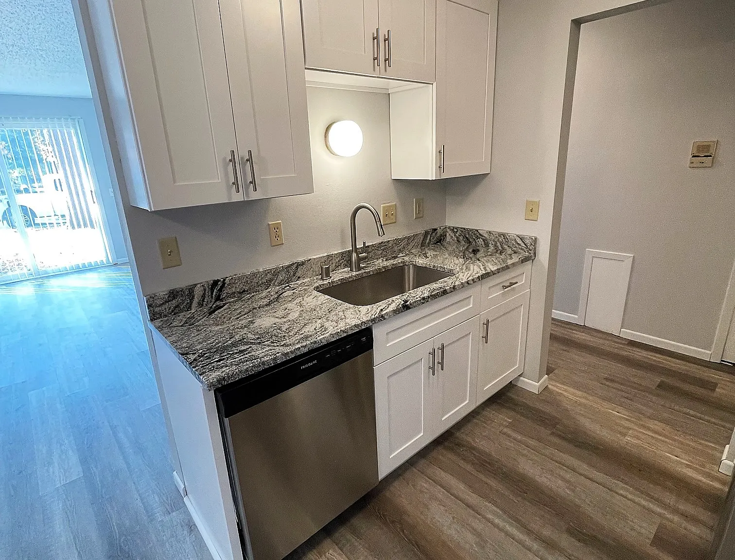 1 bed, $1,125 — Photo 3