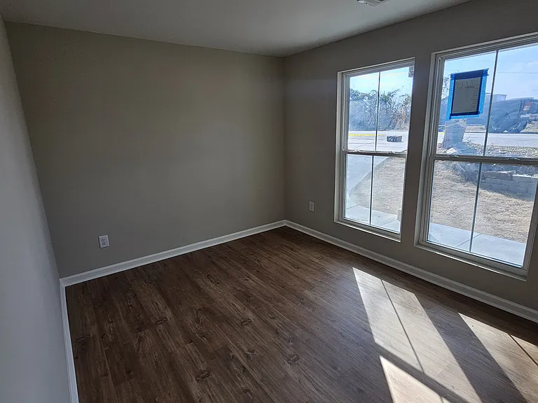 1110 Bryant St SW — Photo 6