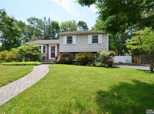 52 Brand Dr, Huntington, NY 11743