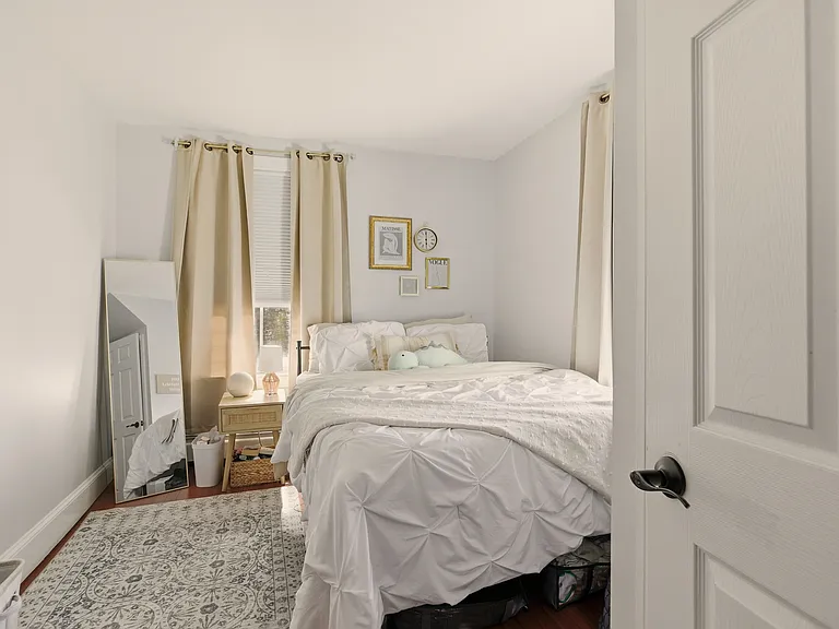 22 Summer St — Photo 17