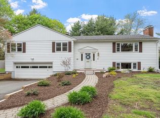 22 Ellis Dr, Worcester, MA 01609