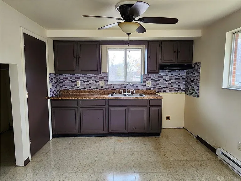 542 Fairfield Ave — Photo 5