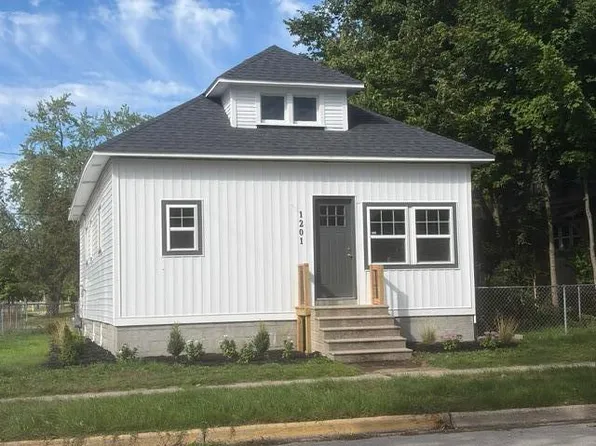 1201 Slayton Ave, Grand Haven, MI 49417