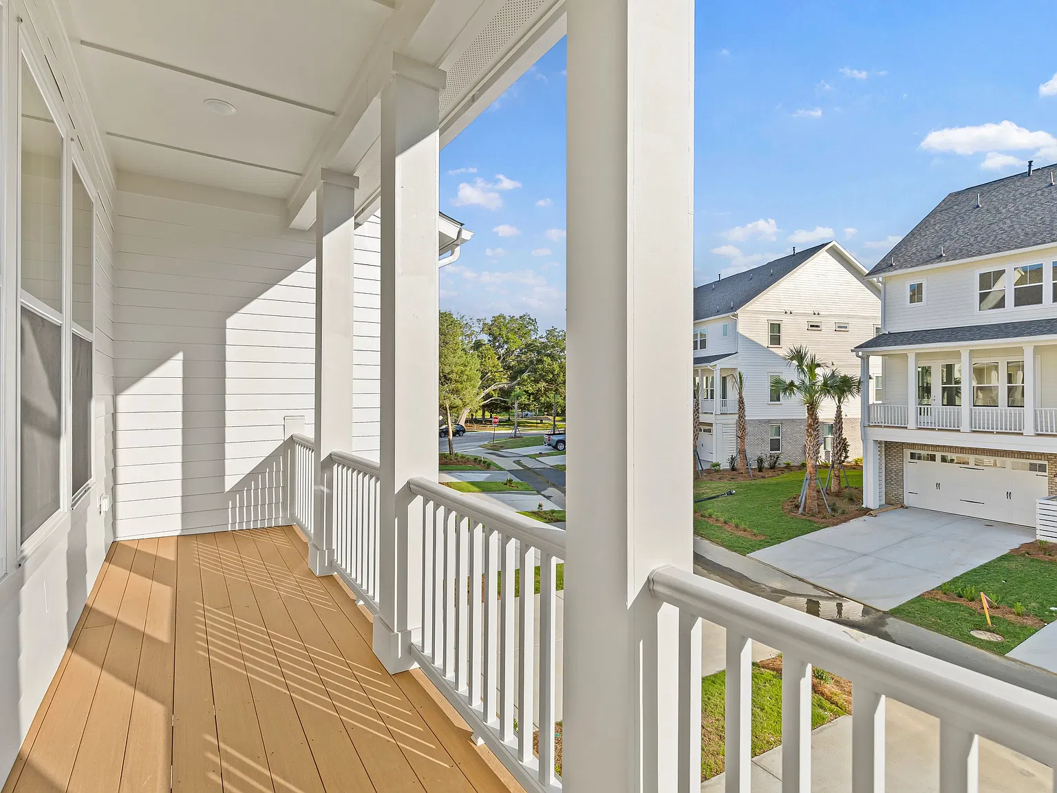 3 bed, 2.5 bath, 2382 sqft, $6,900 — Photo 4