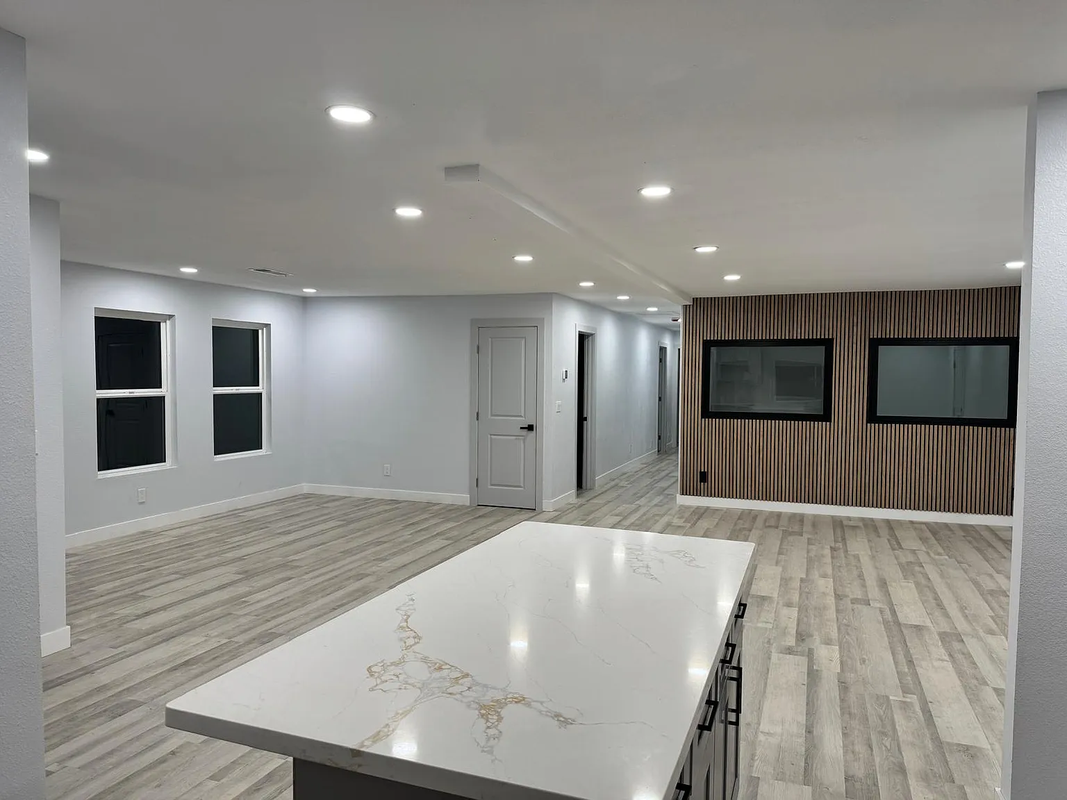 721 Clyde Ave — Photo 2