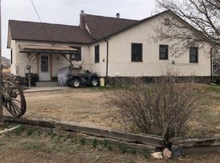 965 Five Rocks Rd, Gering, NE 69341