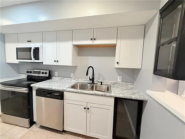 6320 Riverside Dr #233 — Photo 6