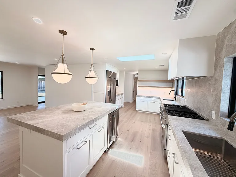 430 San Domingo Way — Photo 7