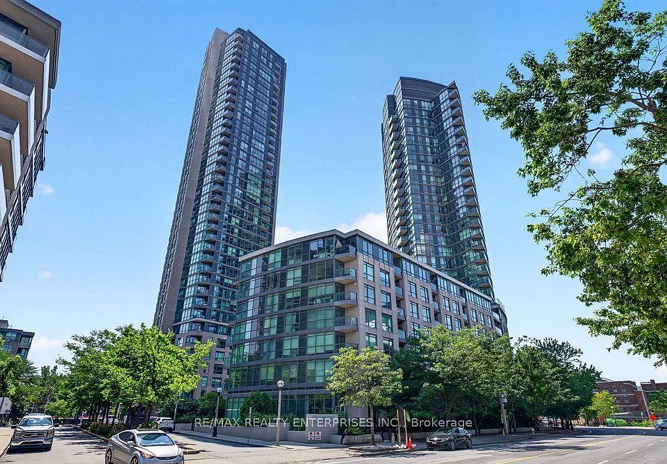 1st image of 231 Fort York Blvd #412