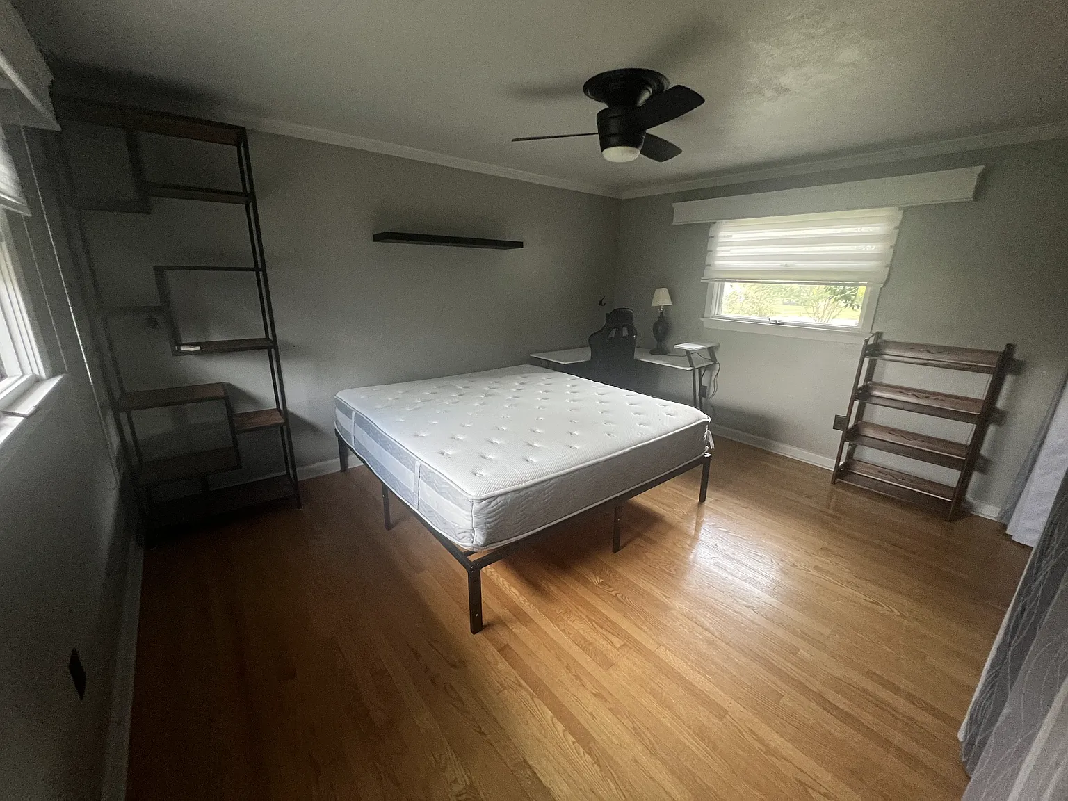 3 bed, 1700 sqft, $2,200 — Photo 2