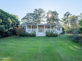 116 Pinewood Dr, Gray, GA 31032