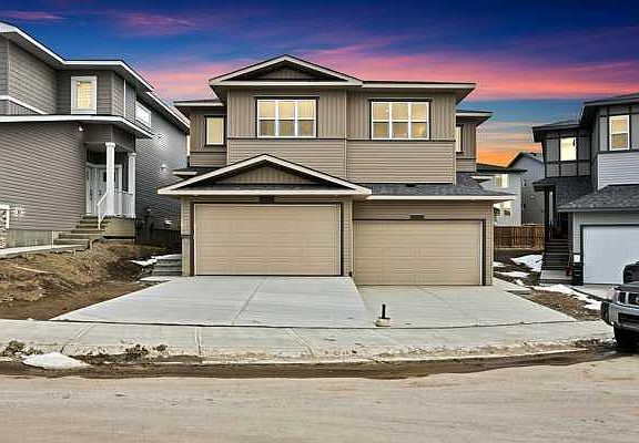 2nd image of 82 W Heritage Cir