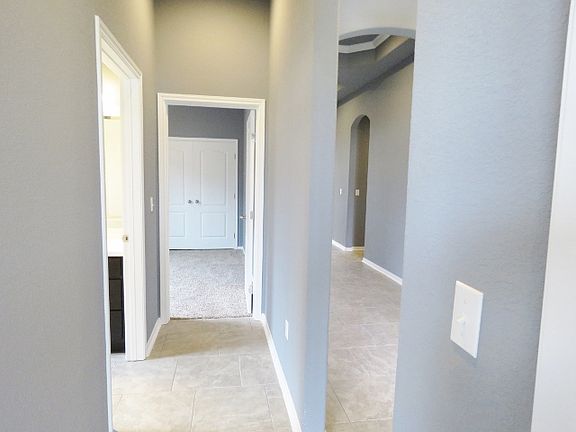 5th image of 1031 Santa Catalina St