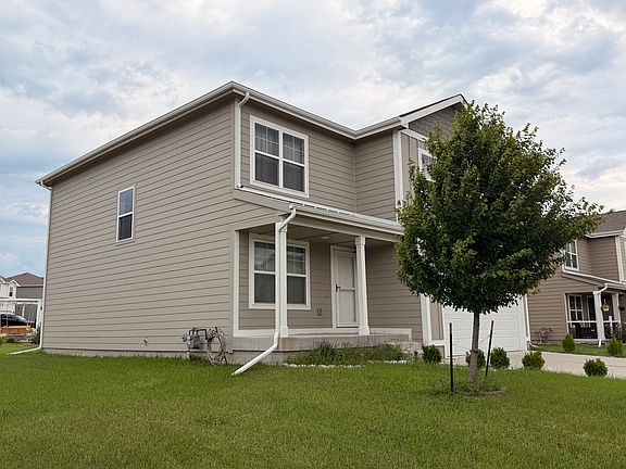 2nd image of 1105 NE 19th St