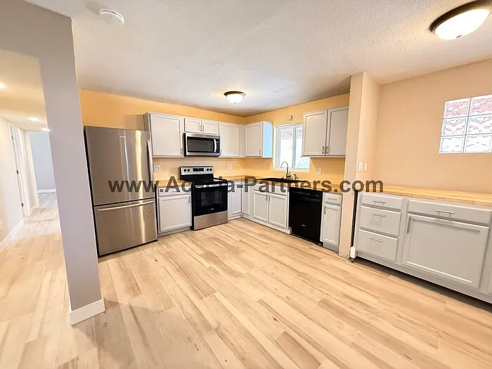 3701 N Park Ave — Photo 4