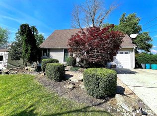 39 Ridgeview Rd, Jamesburg, NJ 08831