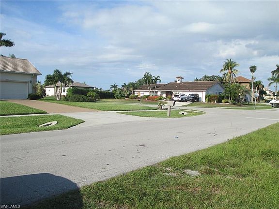 2nd image of 1070 Cara Ct