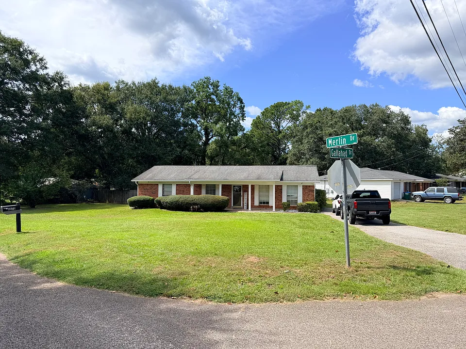 6670 Merlin Dr