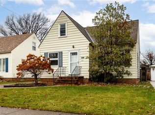 3002 Ingleside Dr, Parma, OH 44134