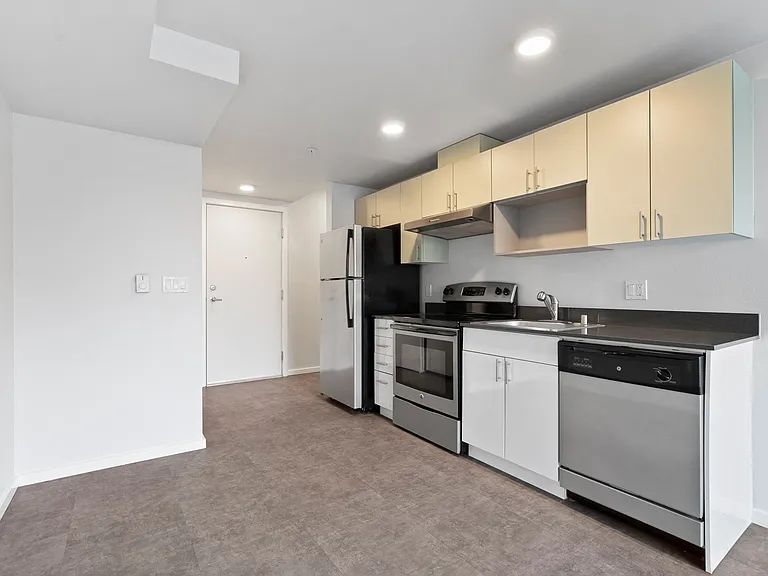 Beryl Apartments — Photo 23