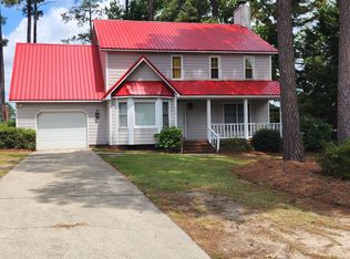 7200 Kingsway Ct, Fayetteville, NC 28304