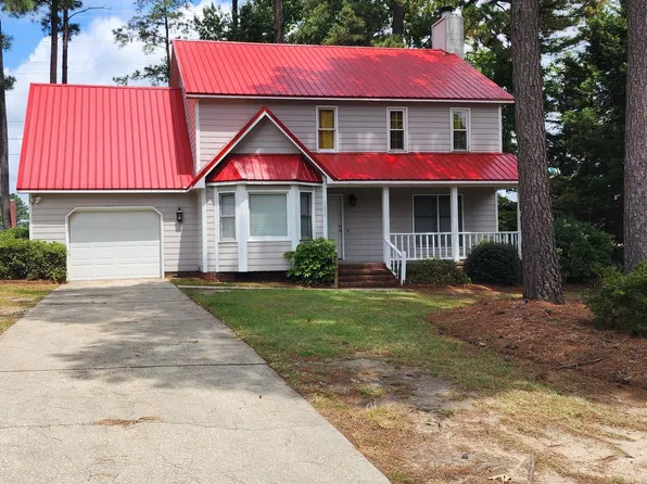 7200 Kingsway Ct, Fayetteville, NC 28304