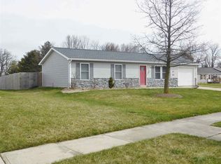 1209 Sunnyglenn Ct, Bluffton, IN 46714
