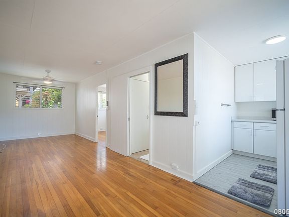 3rd image of 3343 Hoolulu St