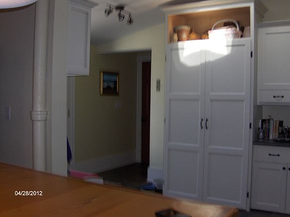 Kitchen entryway